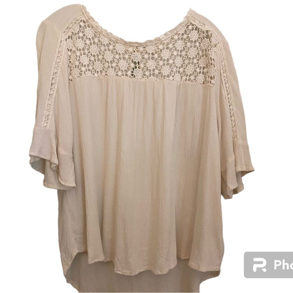 Mason &Belle top, cream, size Large. Lace at yoke and the sleeves. Scandigirl